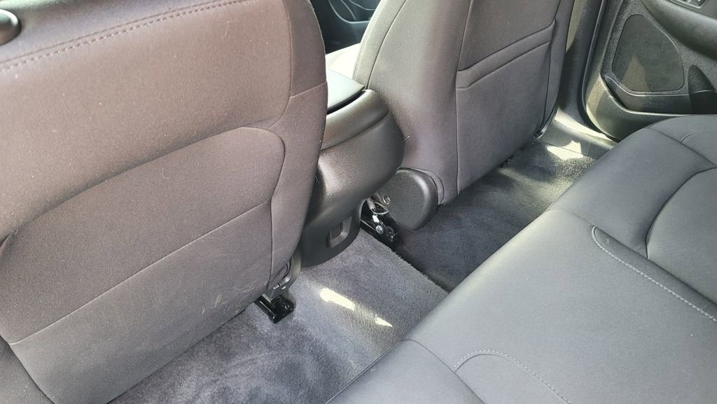 Used 2023 Chevrolet Malibu RS image 26