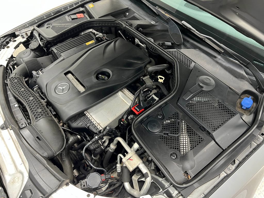 Used 2015 Mercedes-Benz C 300 4MATIC Sedan image 29