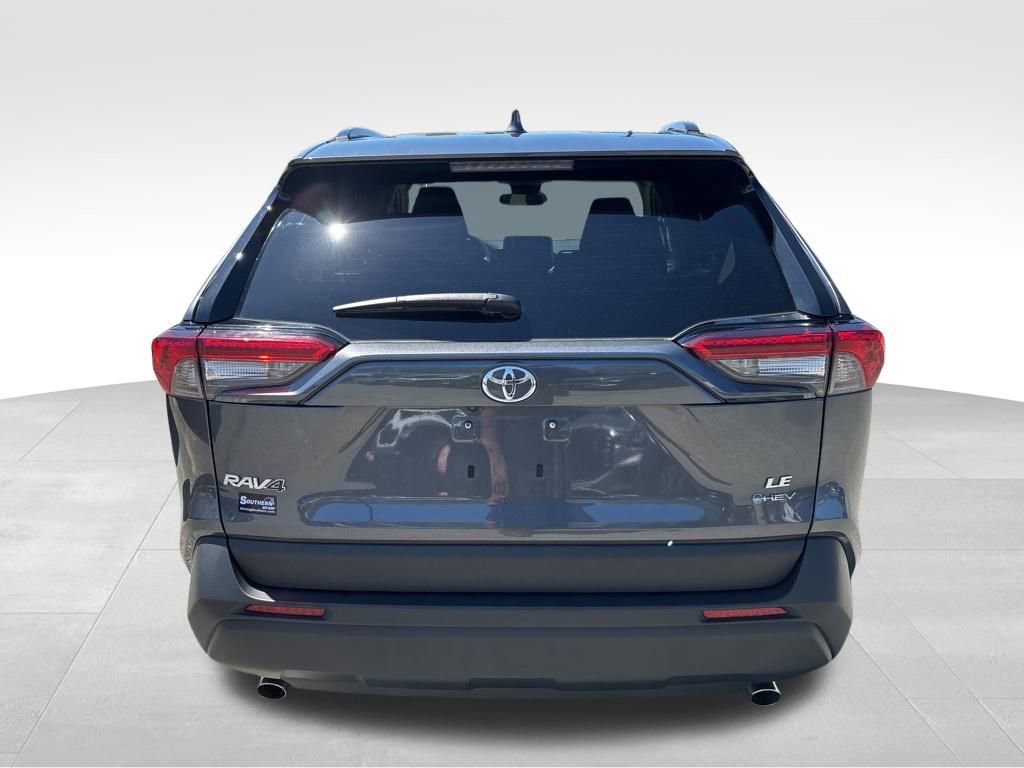 Used 2025 Toyota RAV4 LE AWD/4WD image 4
