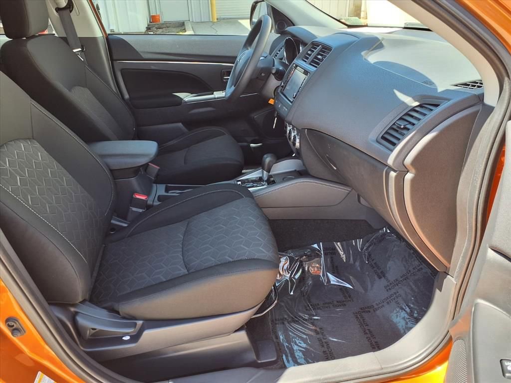 Used 2022 Mitsubishi Outlander Sport ES FWD image 9
