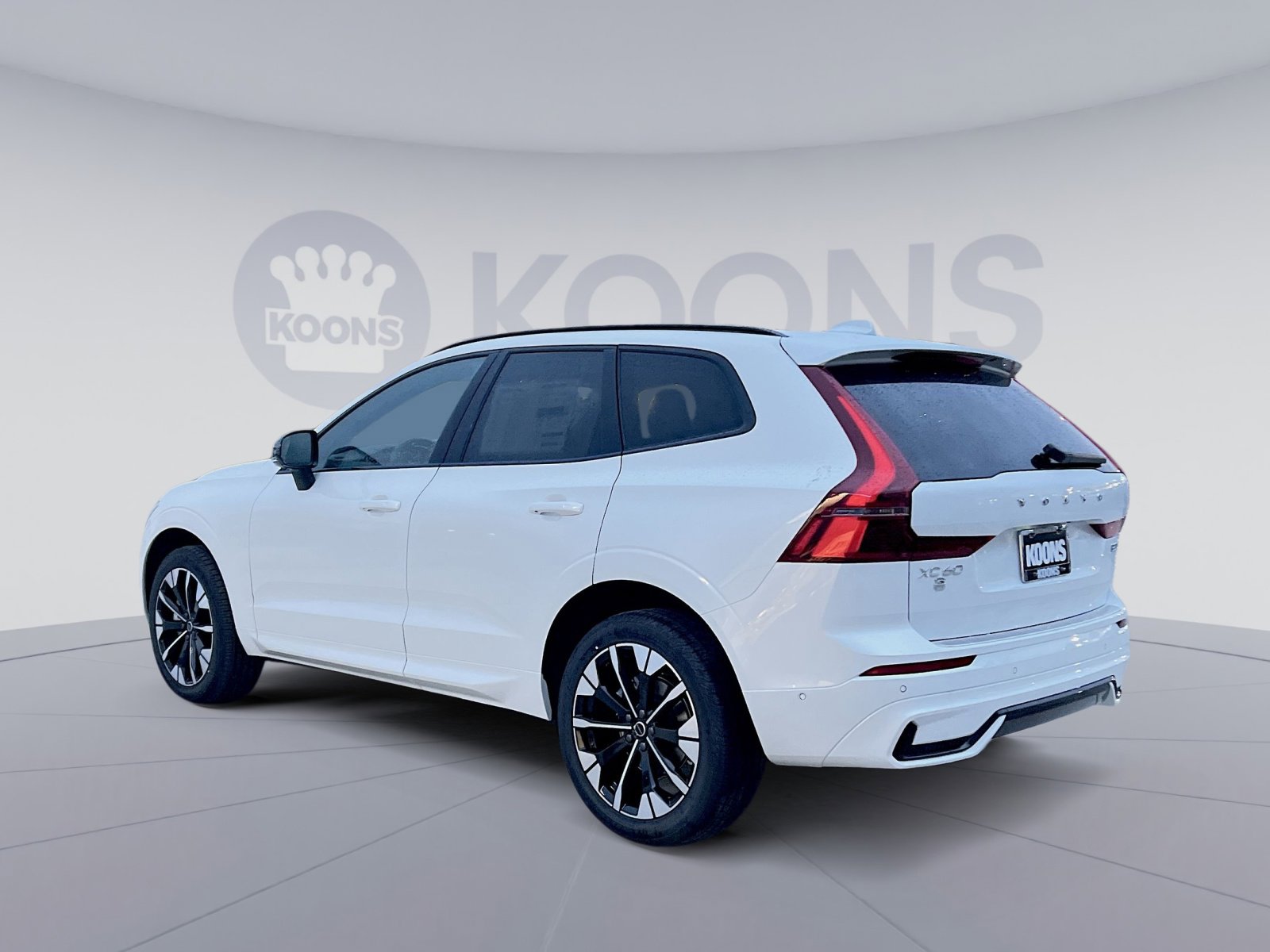 New 2026 Volvo XC60 B5 Plus w/ Protection Package Premier image 4