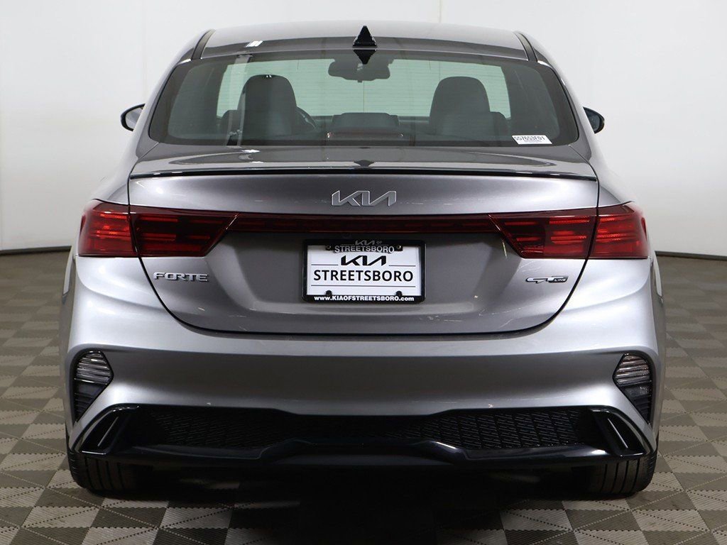 Used 2023 Kia Forte GT-Line image 11