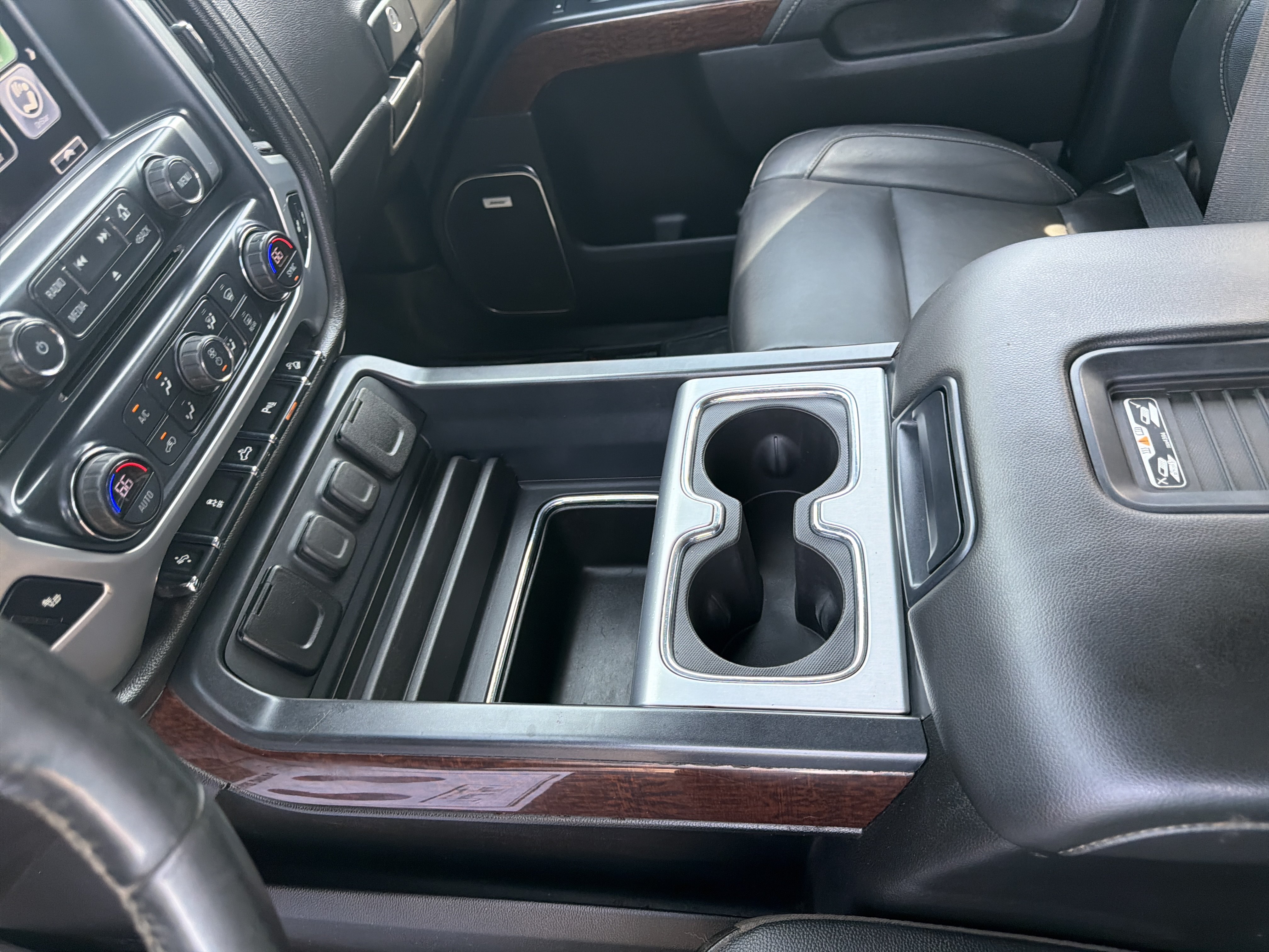 Used 2019 GMC Sierra 2500 SLT AWD/4WD image 36
