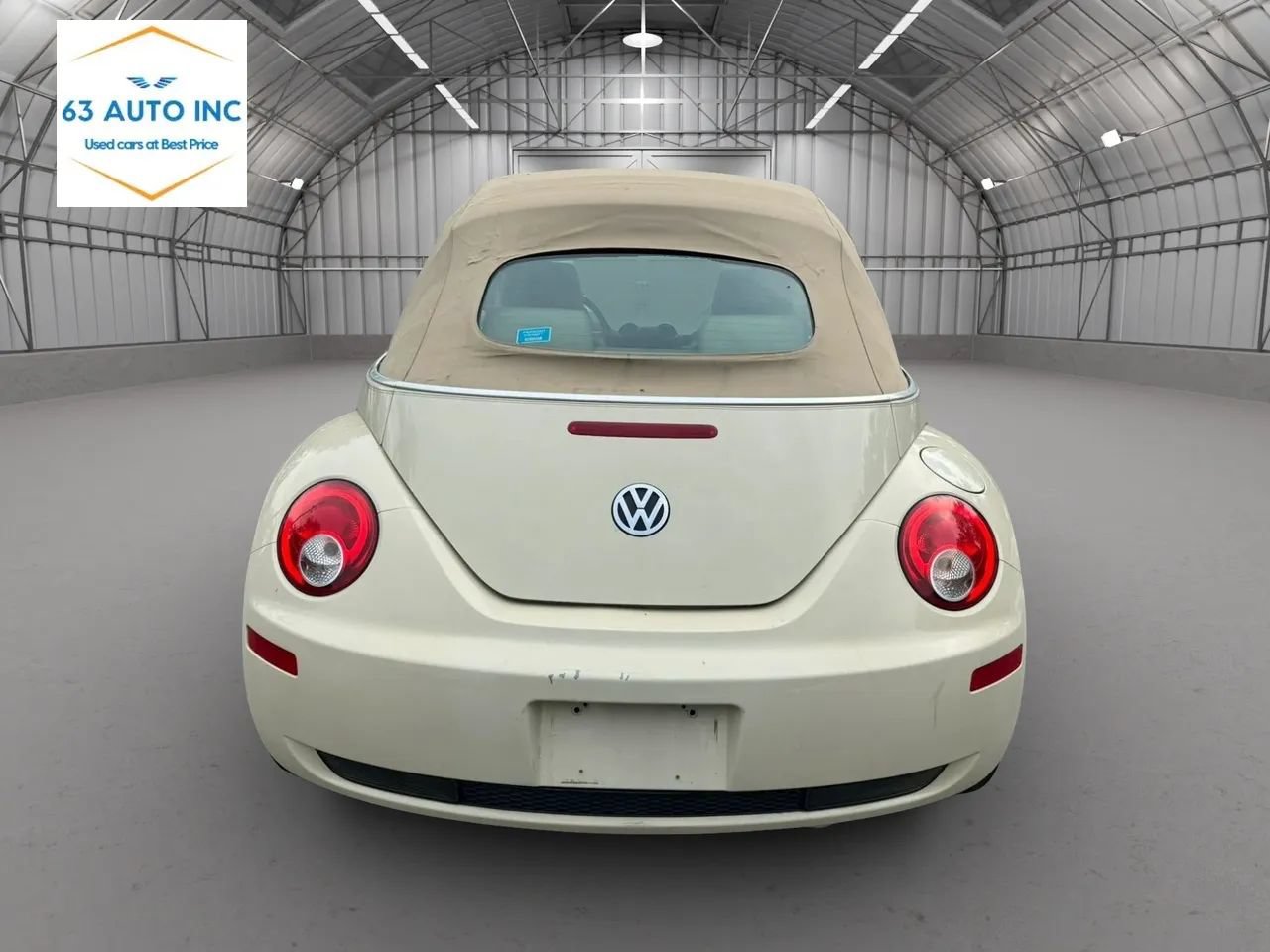 Used 2008 Volkswagen Beetle SE FWD image 4