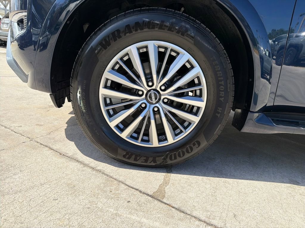 Certified 2022 Nissan Armada SL w/ Captain's Chairs Package image 11