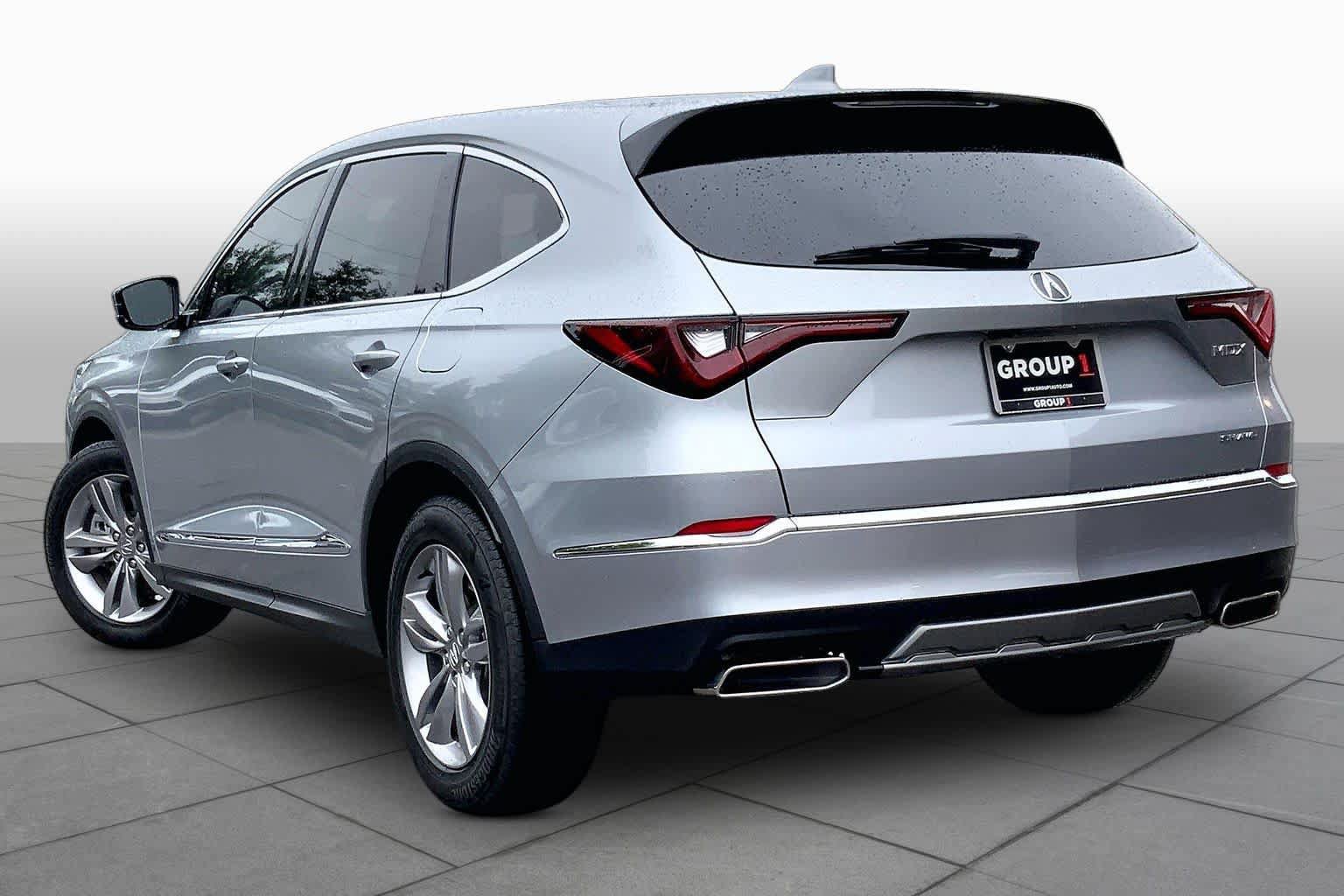 Used 2026 Acura MDX SH-AWD image 12