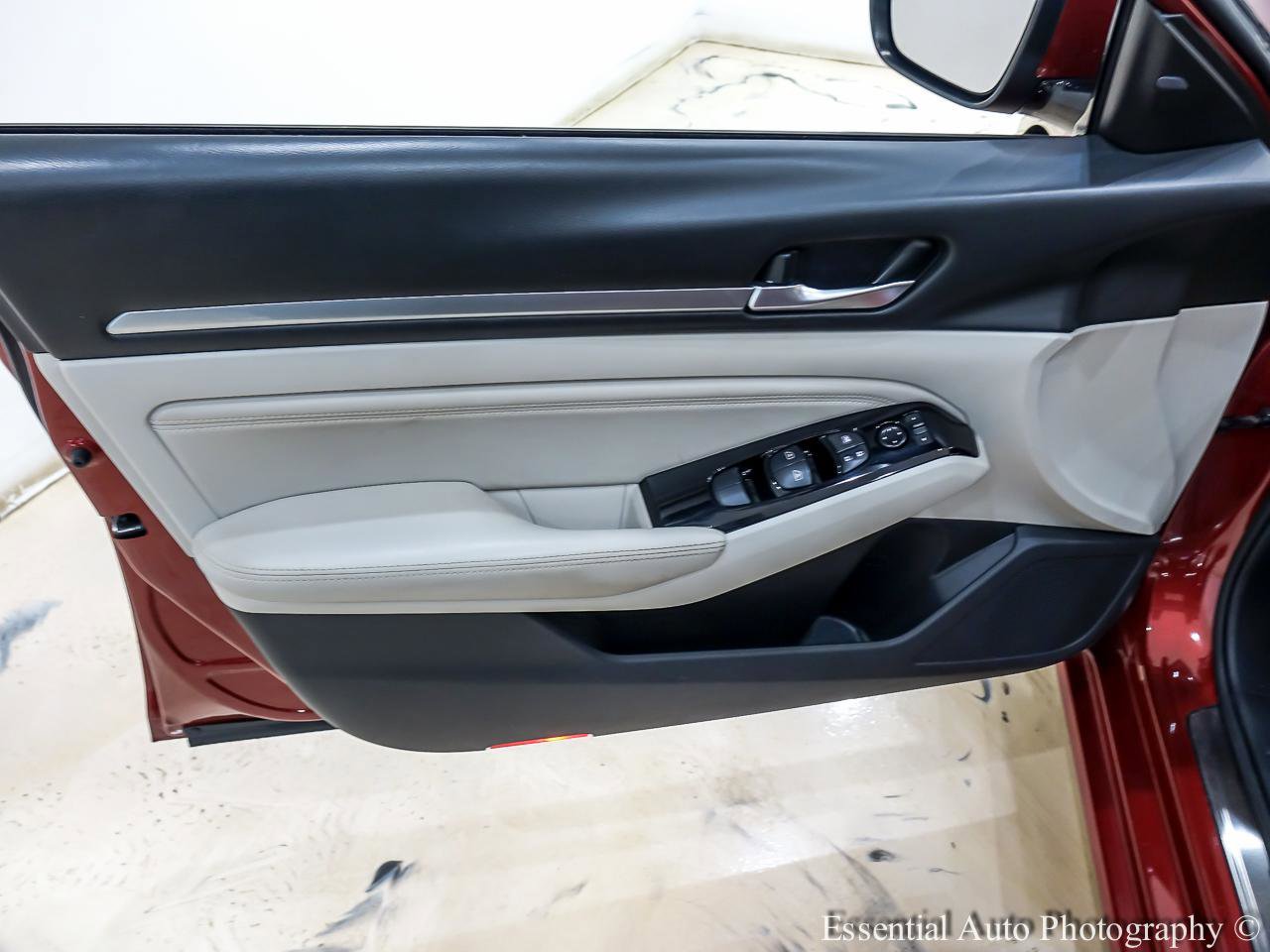 Used 2021 Nissan Altima 2.5 SL FWD image 26