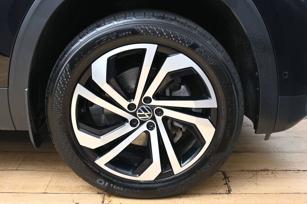 Used 2021 Volkswagen Atlas Cross Sport SEL Premium AWD/4WD image 15