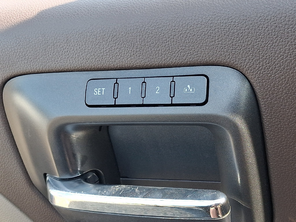 Used 2015 GMC Sierra 1500 Denali AWD/4WD image 26