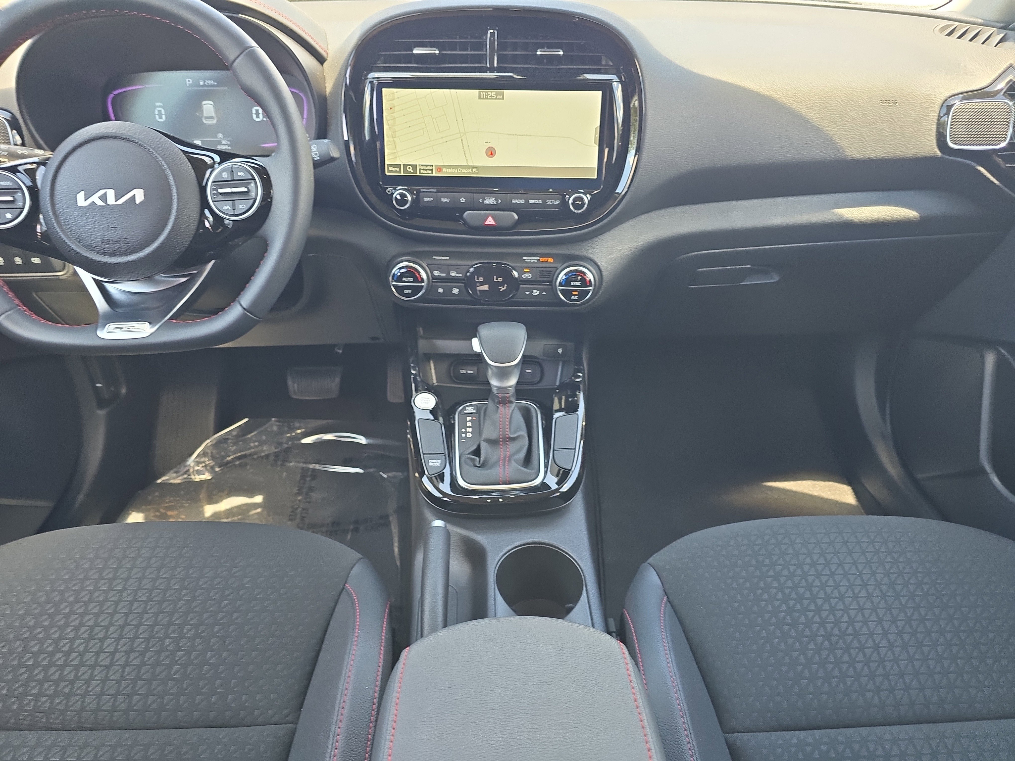 Certified 2025 Kia Soul GT-Line FWD image 14