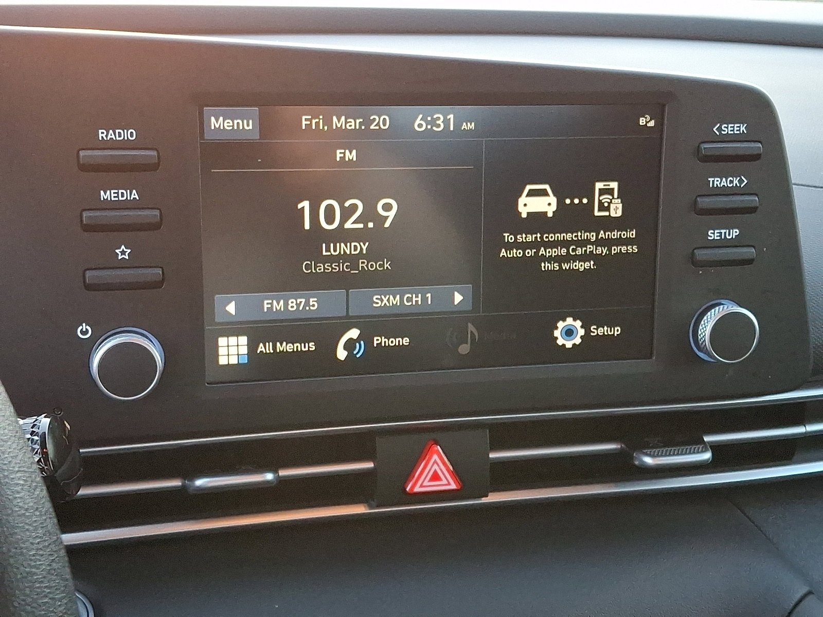 Used 2023 Hyundai Elantra SEL image 19