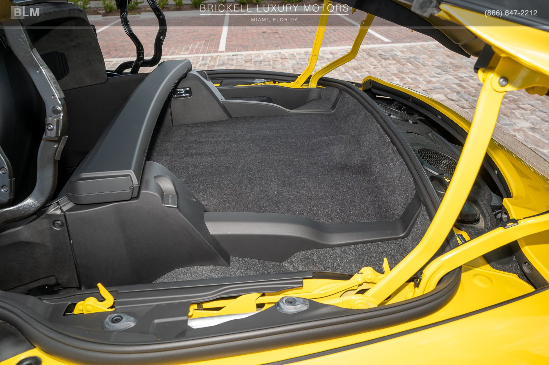 Used 2023 Porsche 911 Targa 4S w/ Premium Package image 19