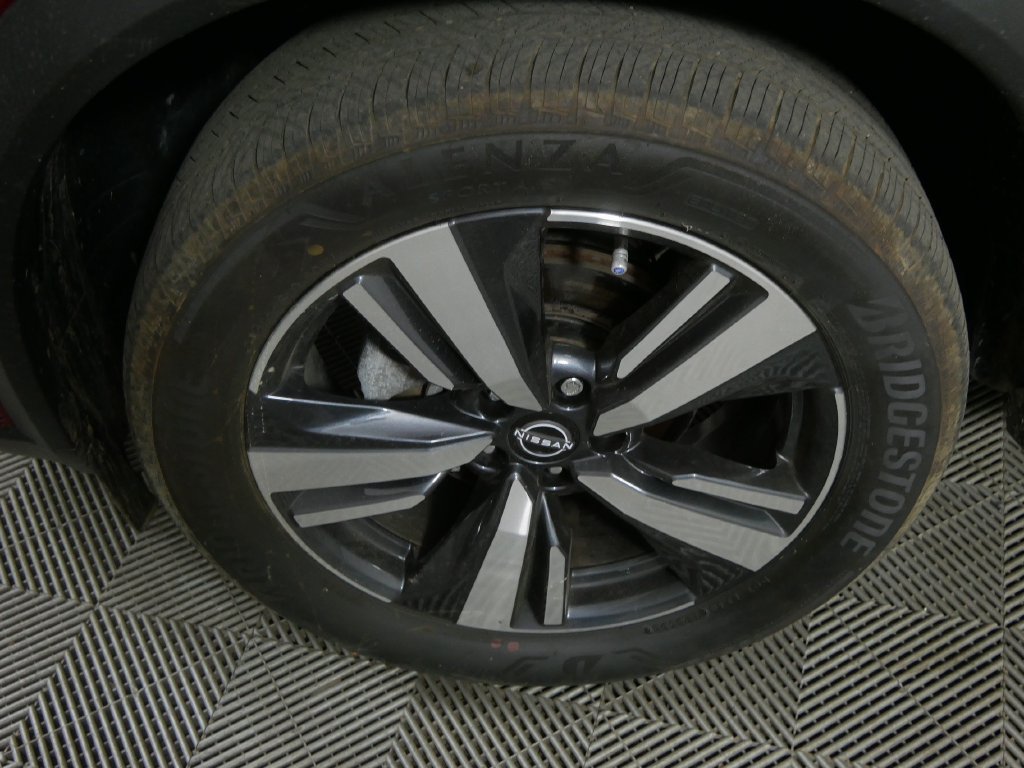 Used 2023 Nissan Rogue Platinum AWD/4WD image 10
