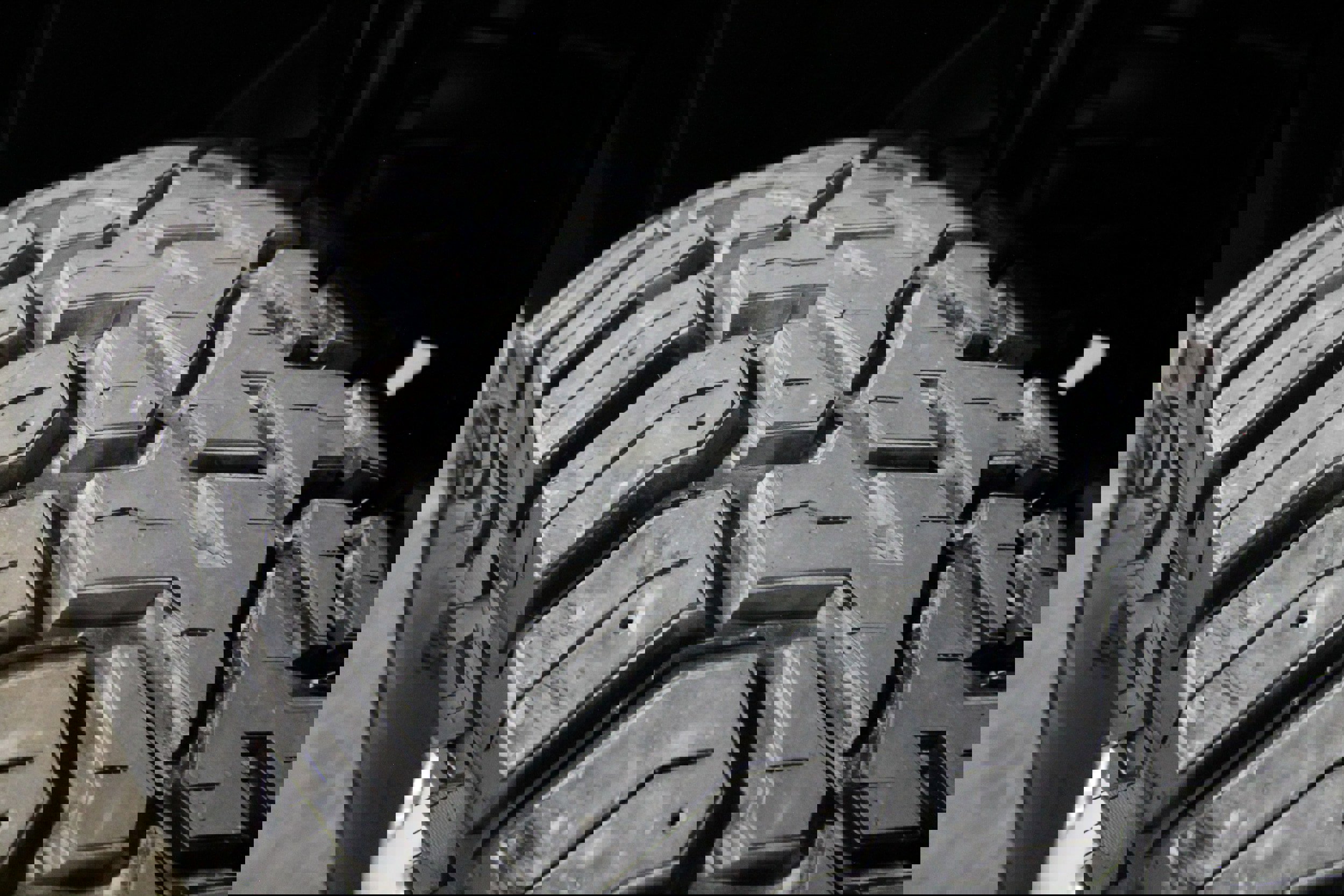 Used 2018 RAM 3500 Laramie w/ Convenience Group image 19