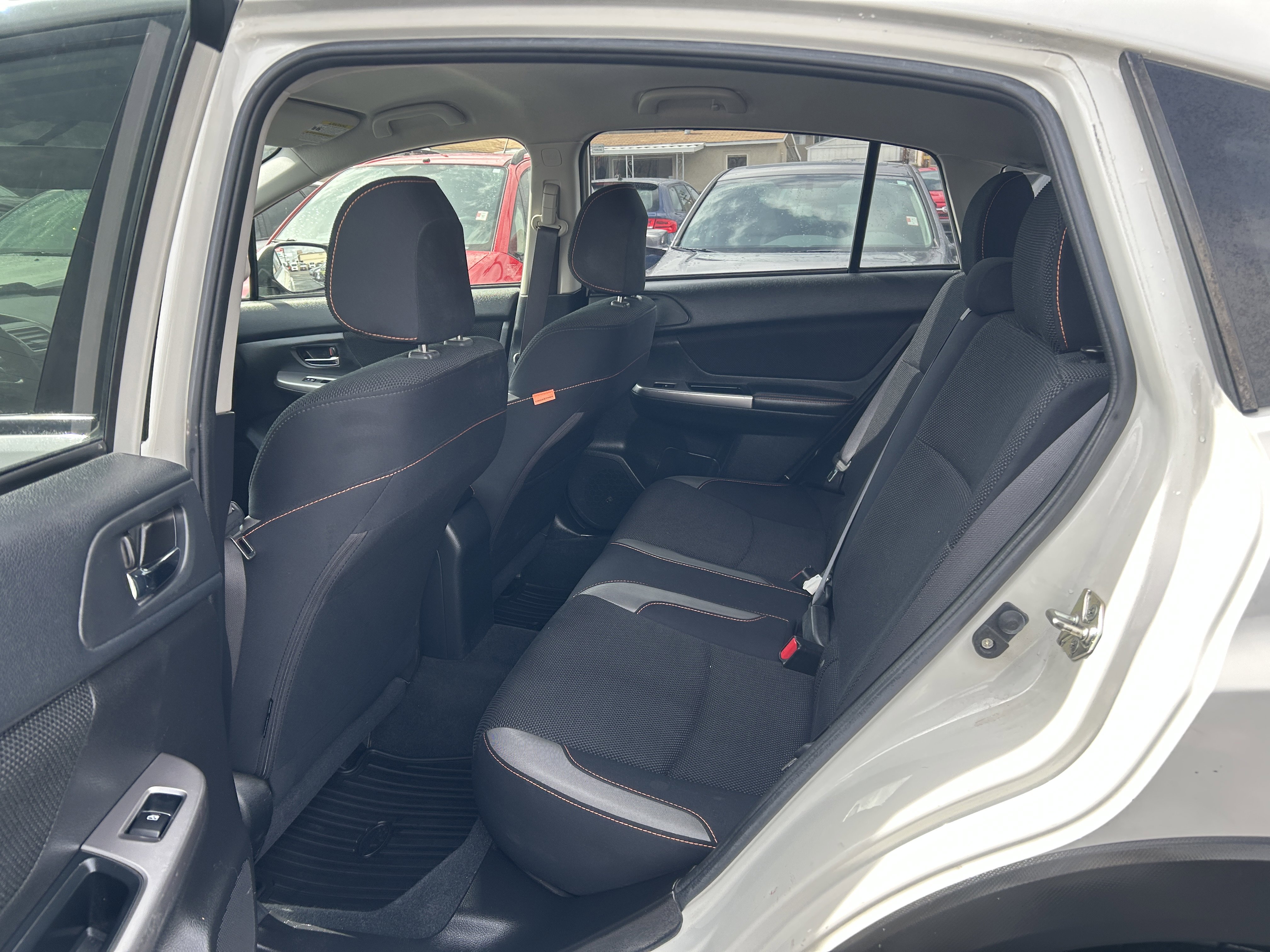 Used 2017 Subaru Crosstrek 2.0i Premium image 12