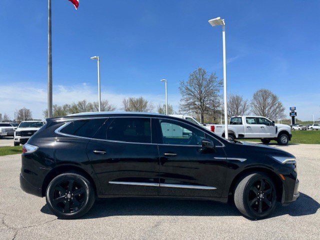 Used 2023 Buick Enclave Essence w/ Experience Buick Package image 10
