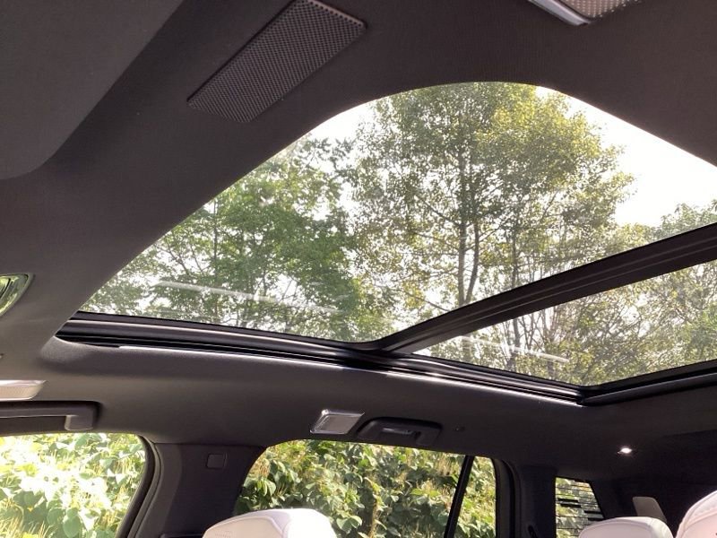 New 2026 Cadillac Vistiq Luxury w/ LPO, Floor Liner Package image 16