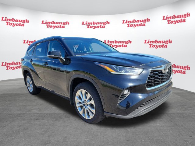 Used 2026 Toyota Highlander Limited image 23