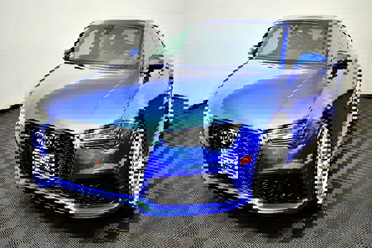 Used 2016 Audi RS 7 Prestige w/ Driver Assistance Package image 3