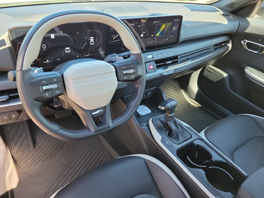 Used 2025 Kia K4 EX w/ GT-Line Premium Package FWD image 13