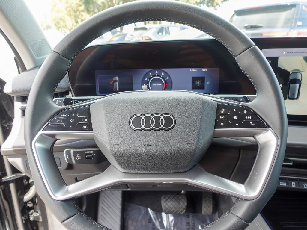 Used 2026 Audi Q3 quattro 2.0T w/ Driver Assistance Package AWD/4WD image 12