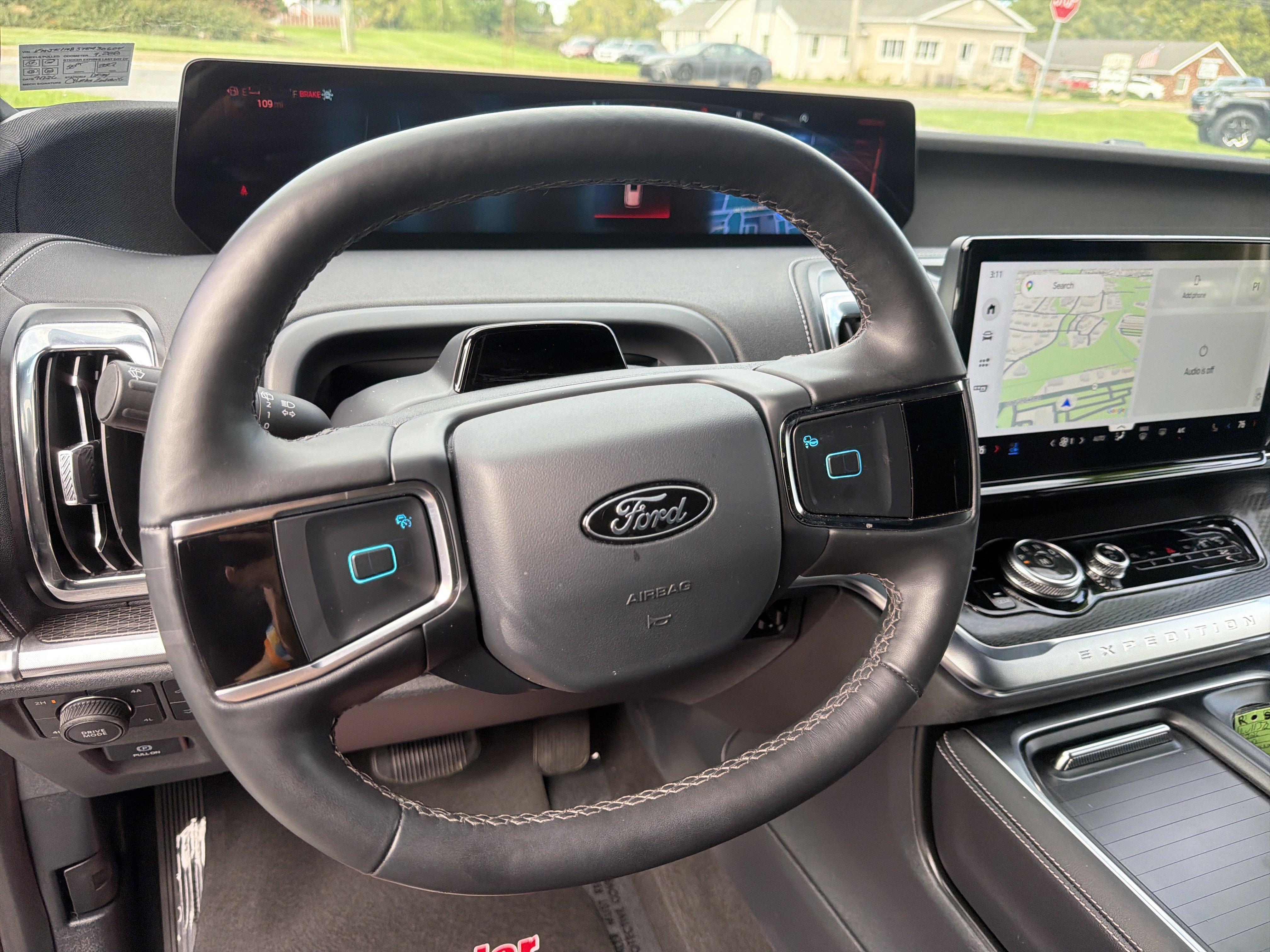 Used 2026 Ford Expedition Max Platinum w/ Stealth Appearance Package AWD/4WD image 18