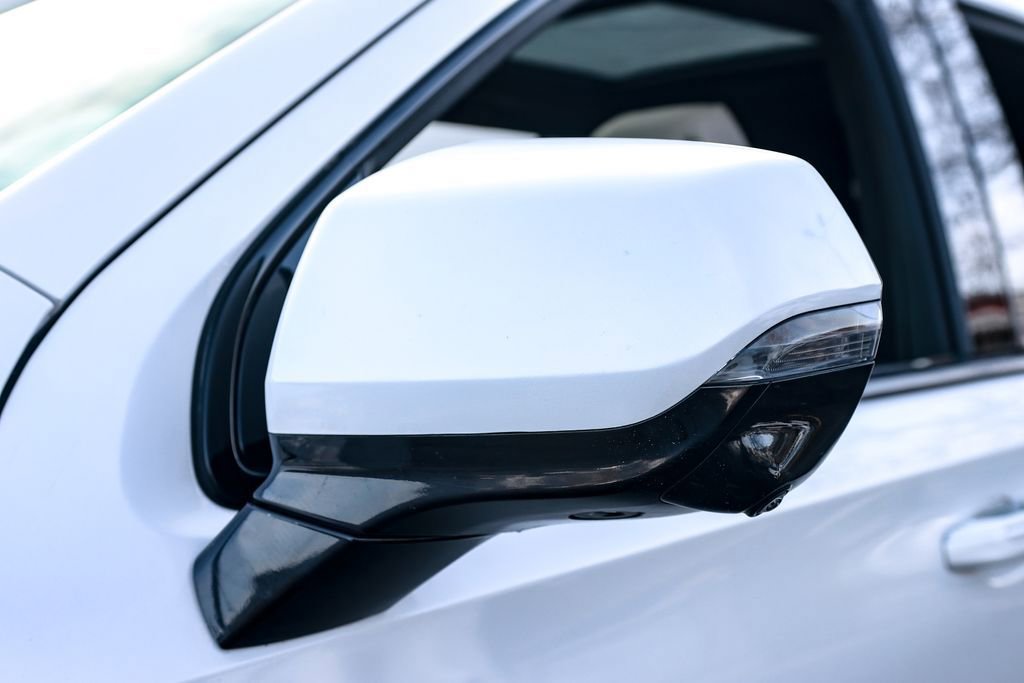 Used 2023 Cadillac Escalade ESV Sport w/ Touring Package image 32