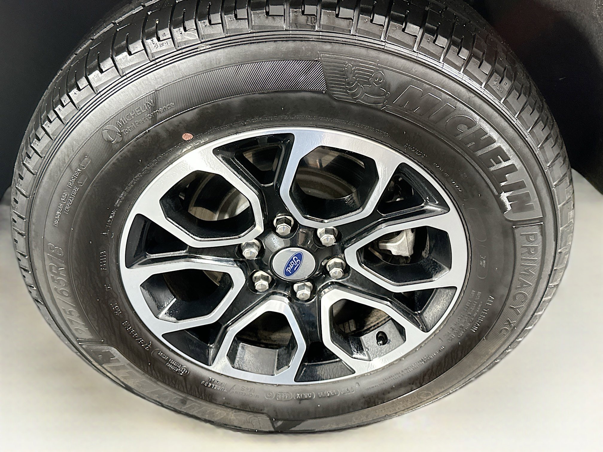 Used 2024 Ford Expedition XLT image 11