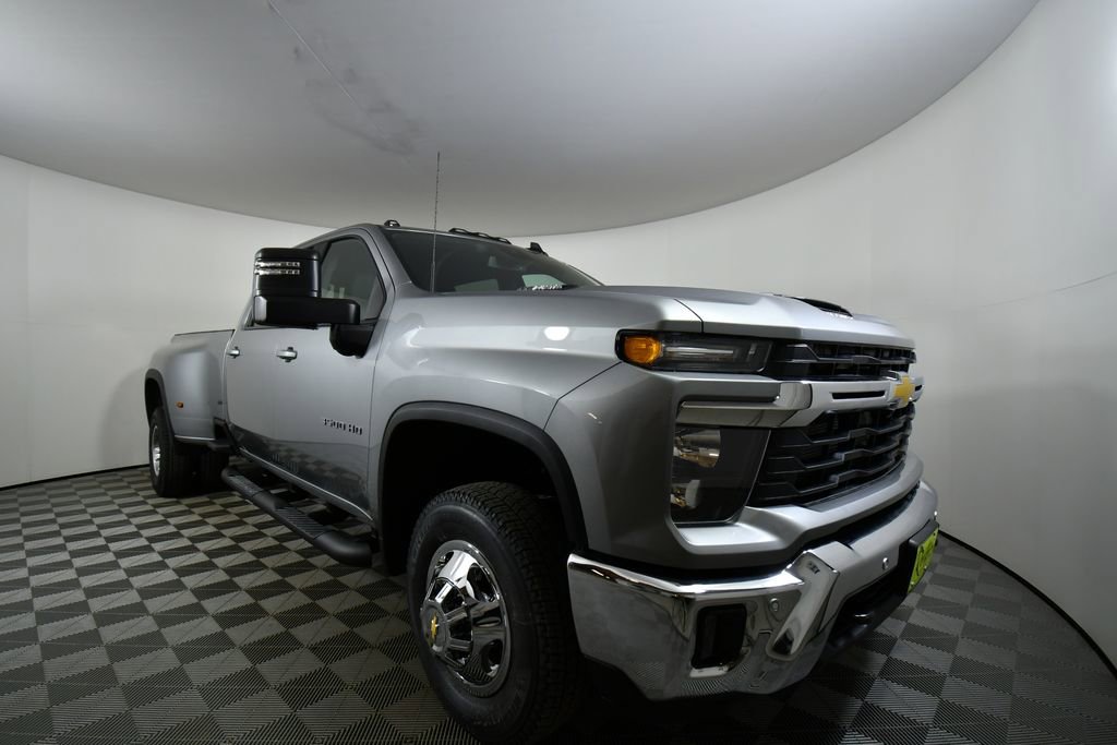 New 2026 Chevrolet Silverado 3500 LT w/ Safety Package image 8