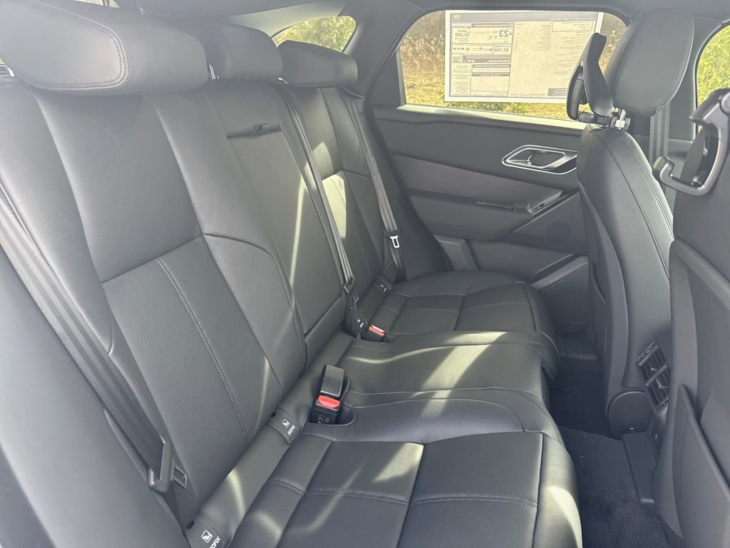 New 2026 Land Rover Range Rover Velar Dynamic SE image 18