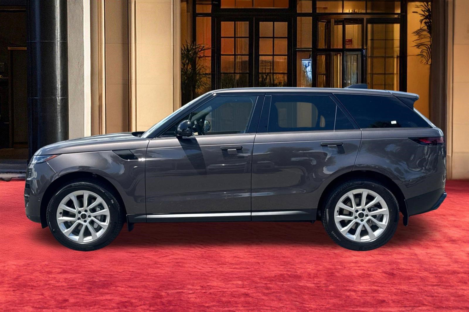 New 2026 Land Rover Range Rover Sport SE AWD/4WD image 2