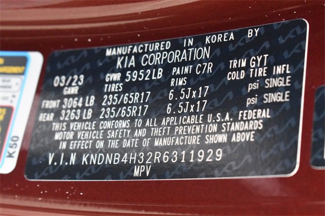 Certified 2024 Kia Carnival LX image 36