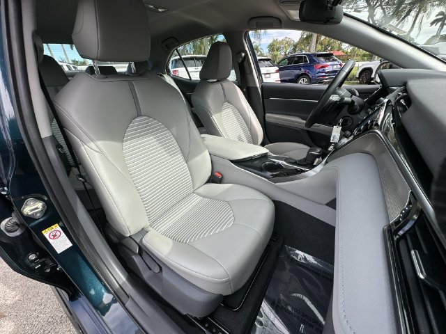 Used 2019 Toyota Camry SE FWD image 26