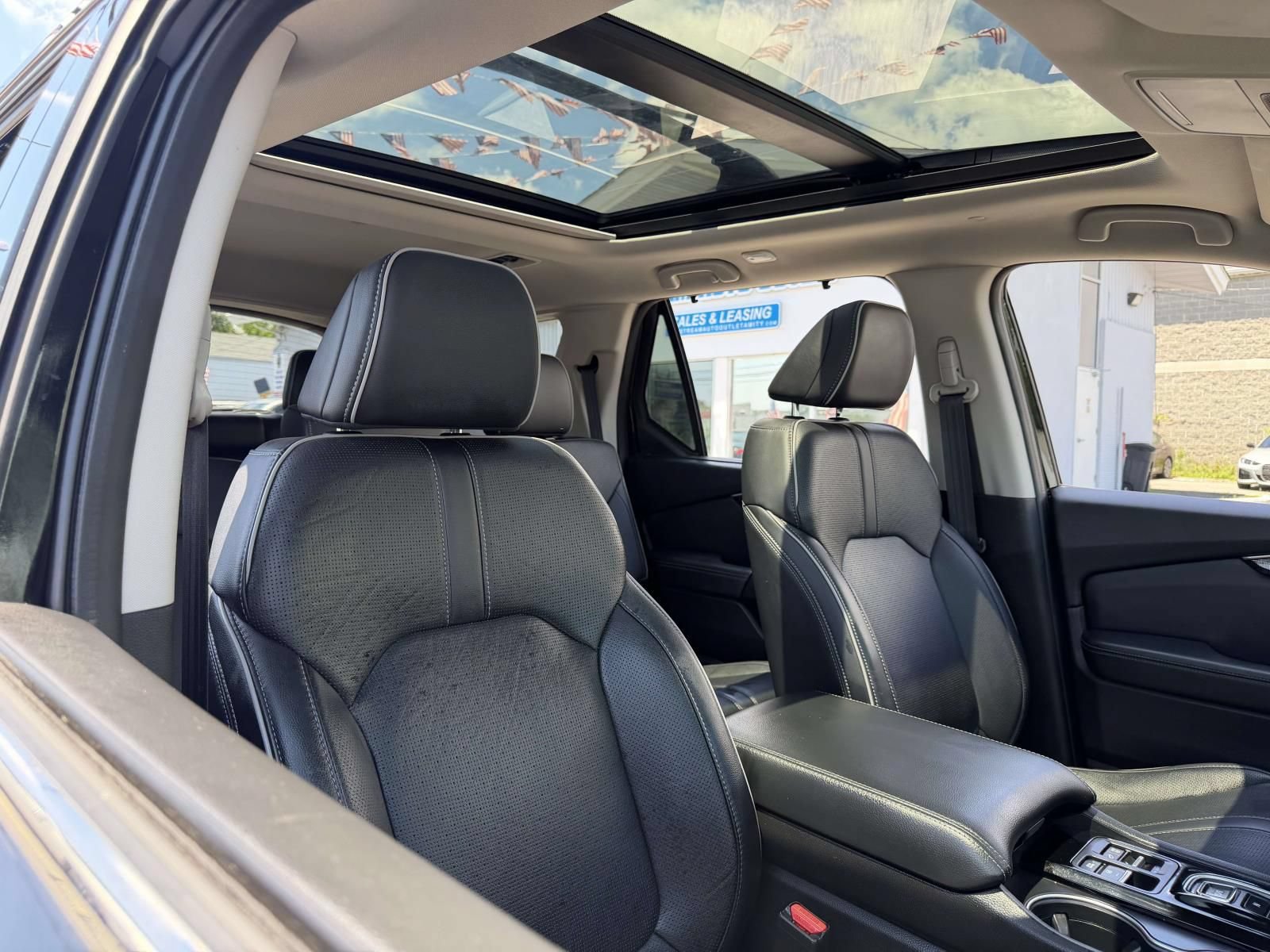 Used 2023 Honda Pilot Elite image 11