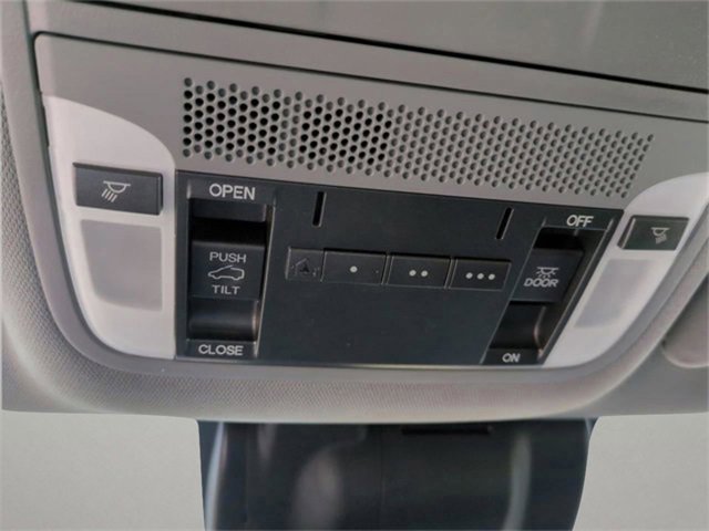 Used 2020 Acura MDX FWD image 18