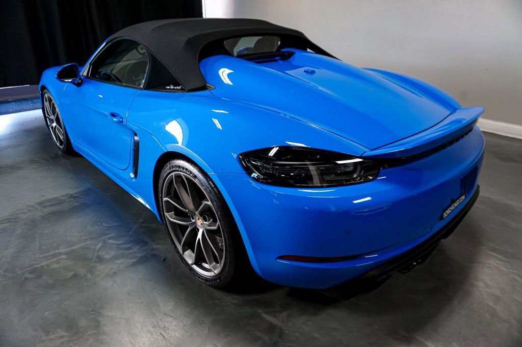 Used 2022 Porsche 718 Boxster Spyder image 18