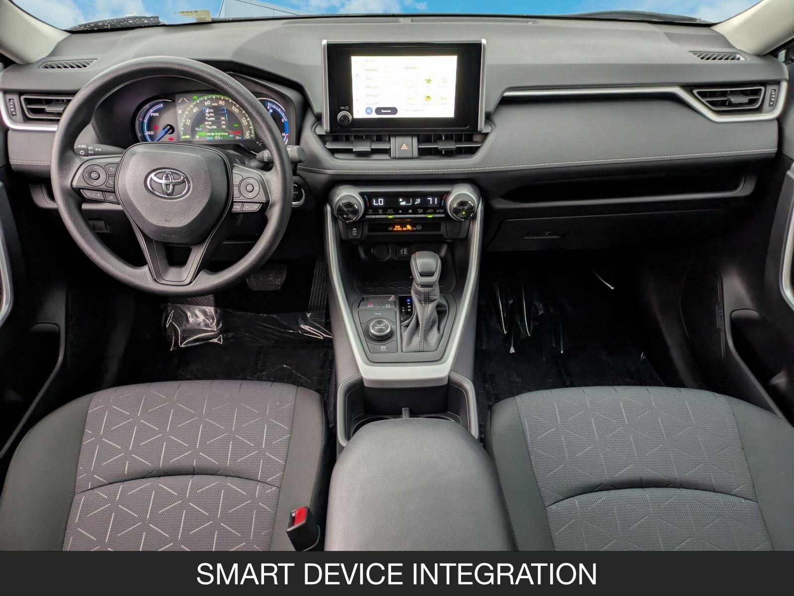 Used 2025 Toyota RAV4 XLE image 13