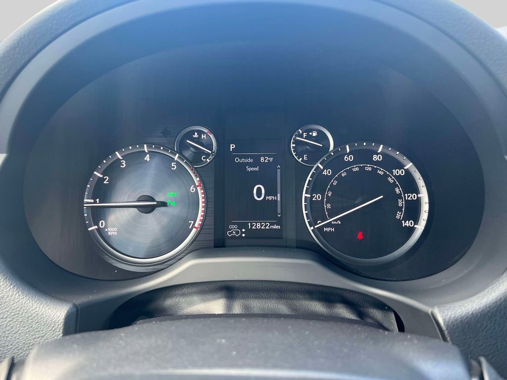 Used 2023 Lexus GX 460 Luxury w/ Sport Design Package image 29