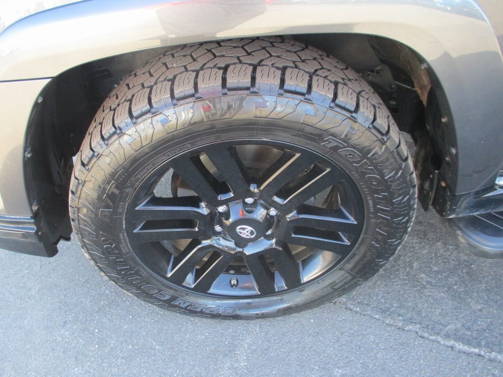 Used 2020 Toyota 4Runner Nightshade image 13