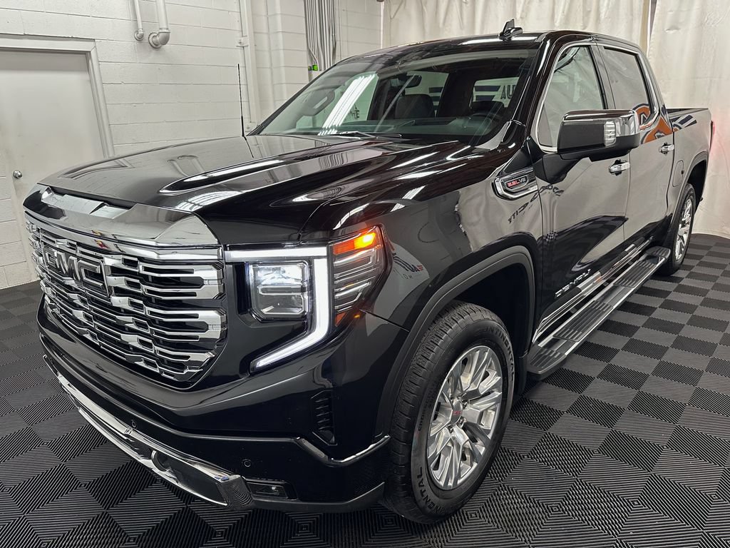 Used 2026 GMC Sierra 1500 Denali w/ Technology Package AWD/4WD image 4