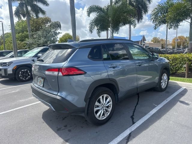 Used 2024 Toyota Corolla Cross LE image 4