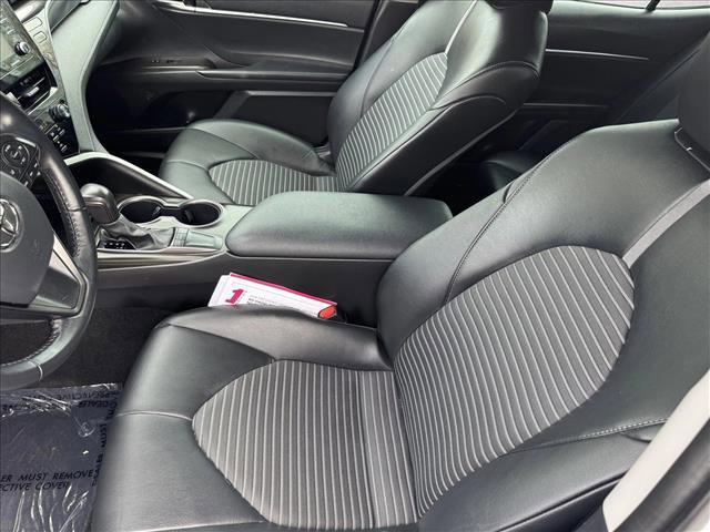 Certified 2022 Toyota Camry SE w/ Carpet Mat Package (TMS) FWD image 10