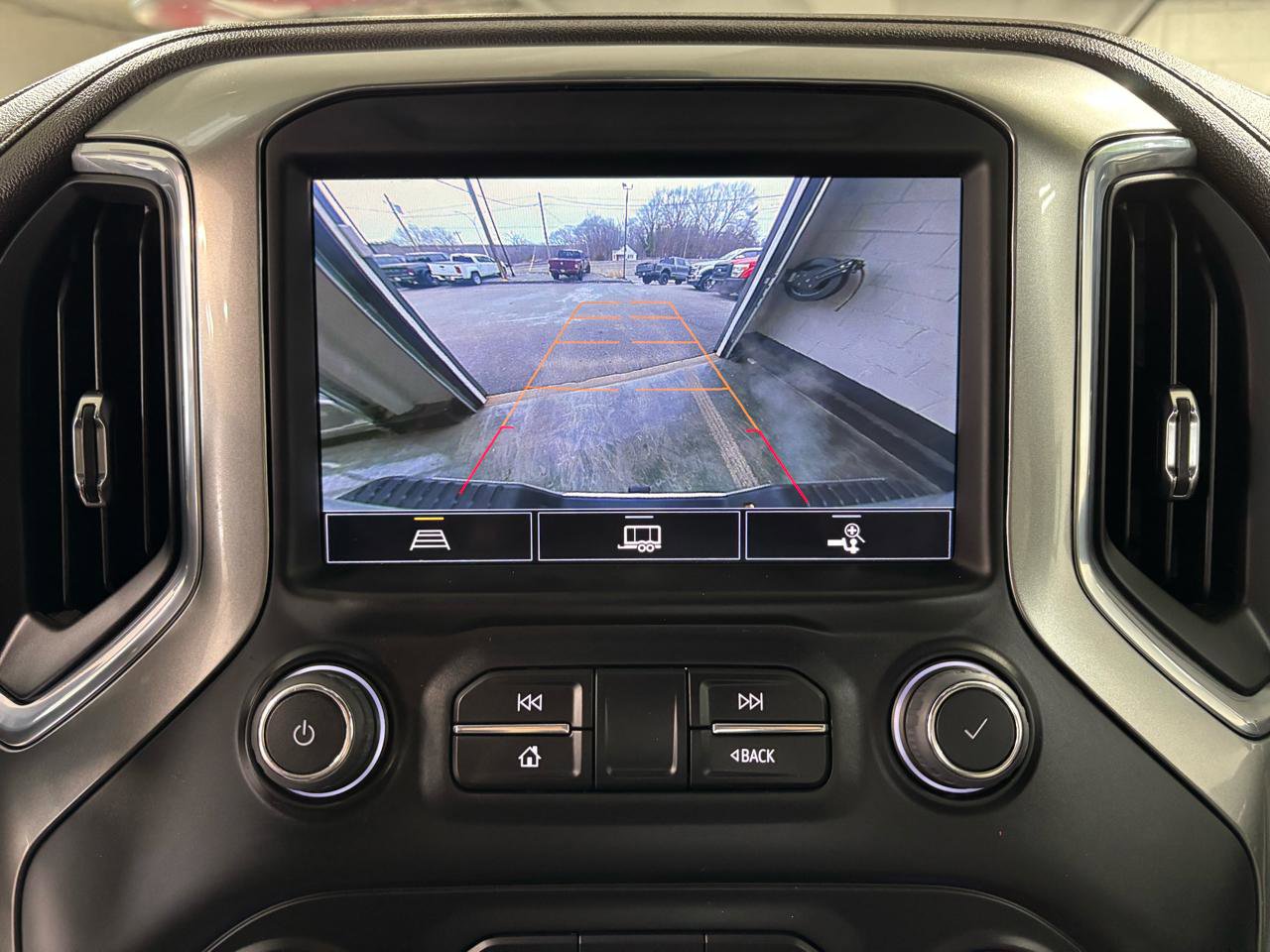 Used 2023 Chevrolet Silverado 3500 LTZ w/ LTZ Convenience Package image 34