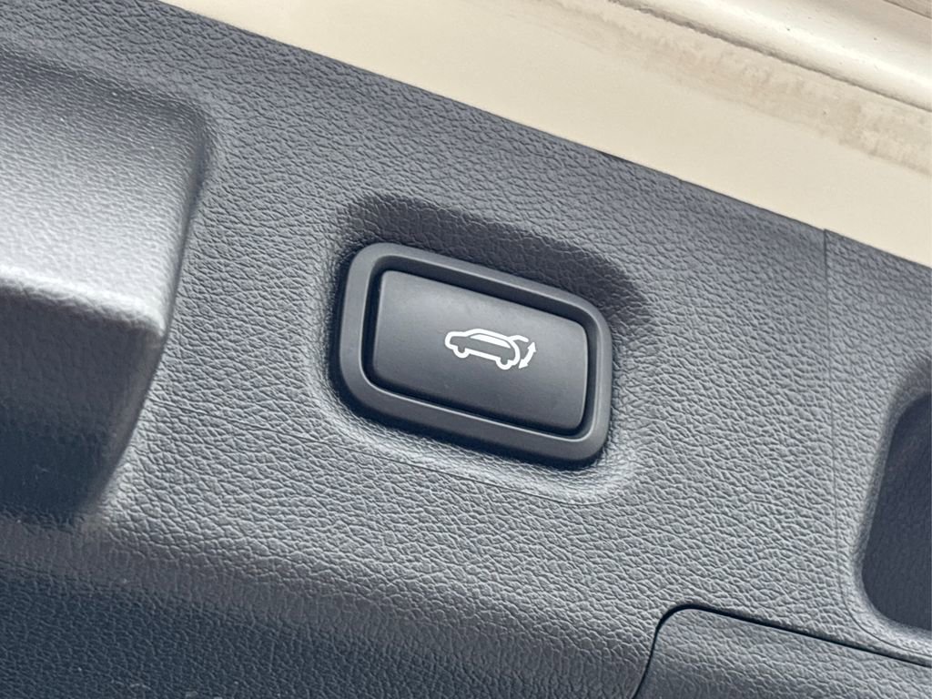 Certified 2023 Hyundai Santa Fe SEL w/ Premium Package image 14