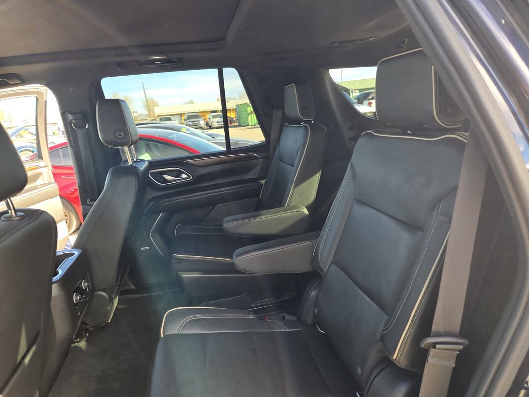 Used 2021 Chevrolet Tahoe Premier w/ Premium Package image 26