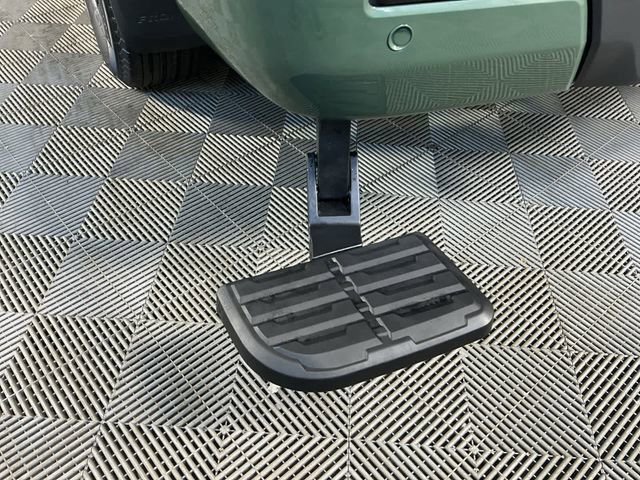 New 2026 Nissan Frontier SV w/ All-Weather Content Package AWD/4WD image 9