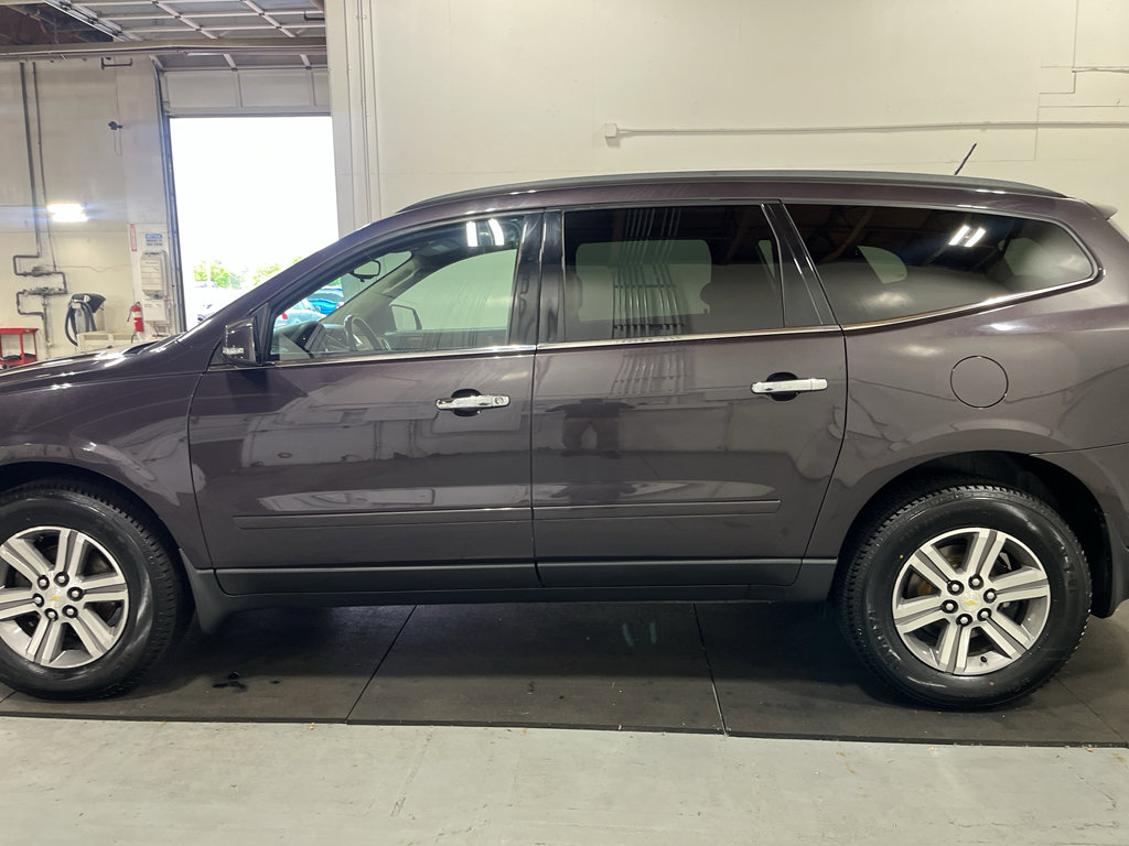 Used 2015 Chevrolet Traverse LT AWD/4WD image 11