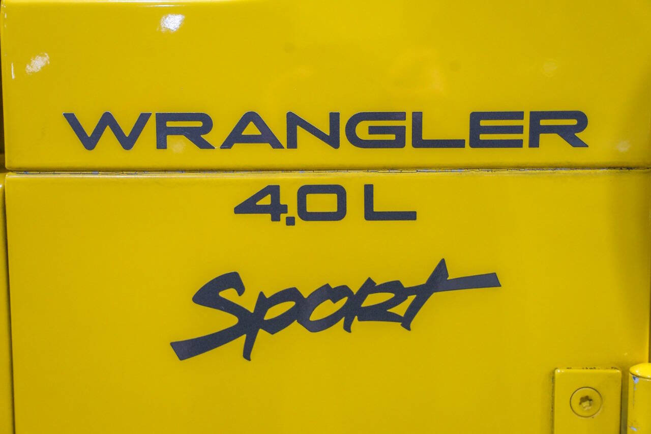 Used 2000 Jeep Wrangler Sport image 34