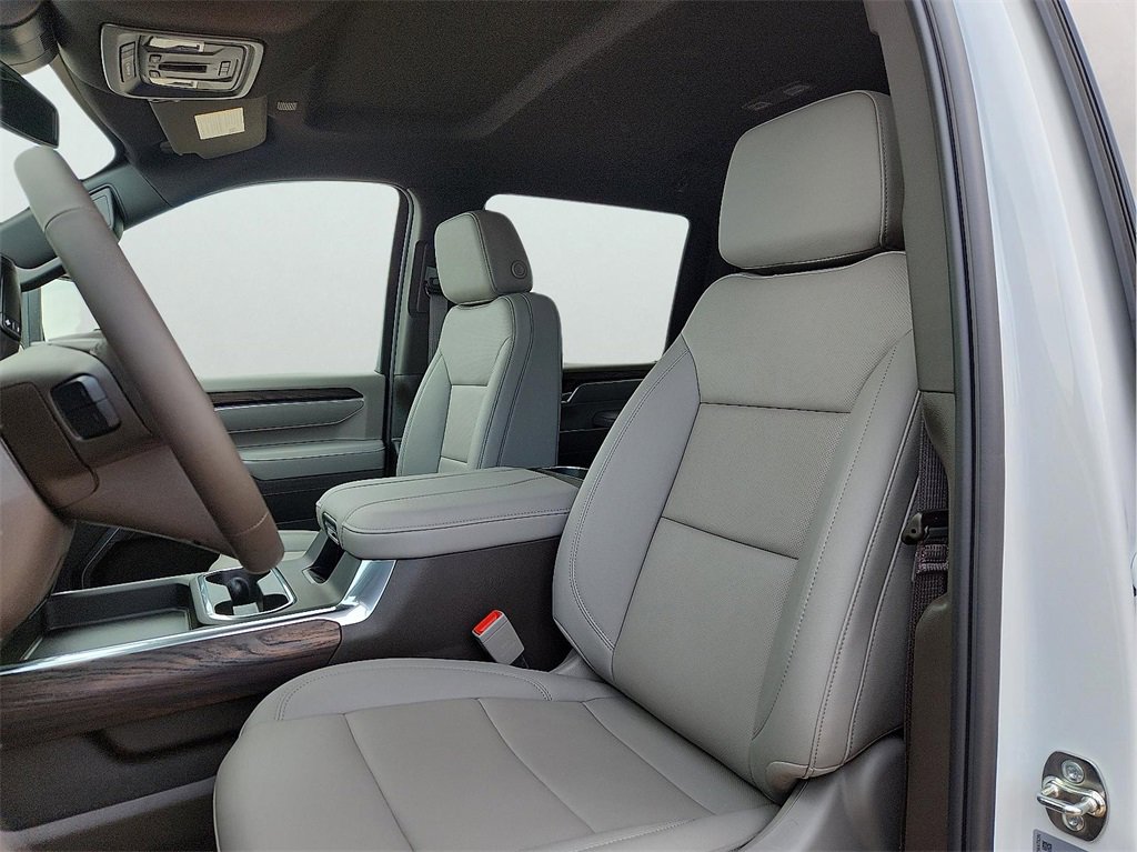 New 2025 GMC Sierra 2500 SLT w/ Texas SLT Premium Package image 16