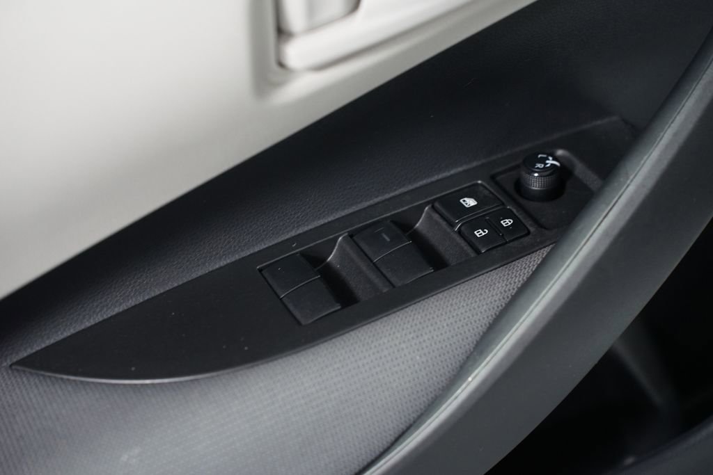 Certified 2023 Toyota Corolla LE image 28